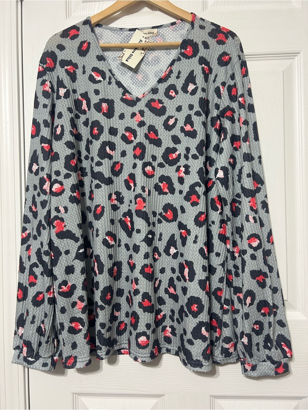 Southern Stitch Women’s Leopard Print Pullover Top Waffle Knit NWT Size XXL